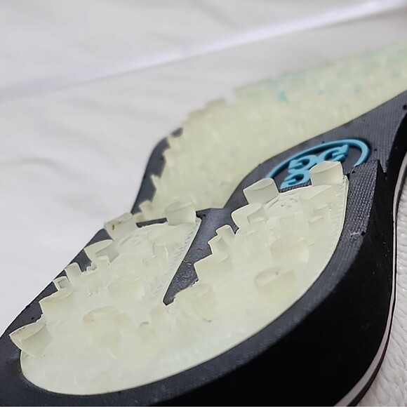 G/Fore GG Golf Shoes Girl's Sz 5.5 US, White Rose Gold Leather Cushioned Preppy - Picture 8 of 10